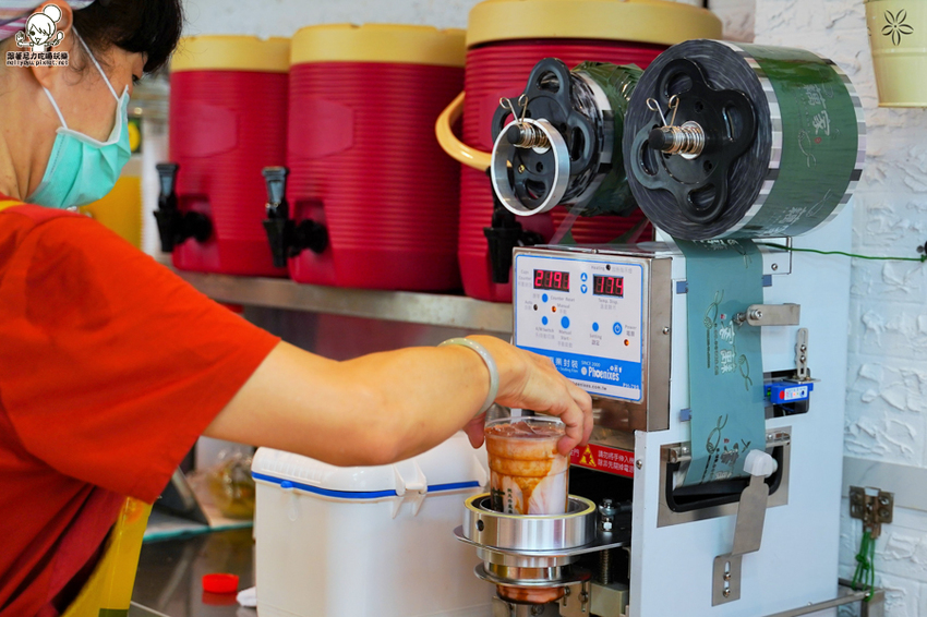 藕家 蓮藕 珍珠 蓮藕珍珠 第一家 獨家 手工 古法 鹽埕 奶茶 必喝 高雄美食