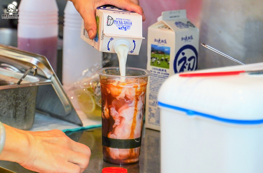 藕家 蓮藕 珍珠 蓮藕珍珠 第一家 獨家 手工 古法 鹽埕 奶茶 必喝 高雄美食