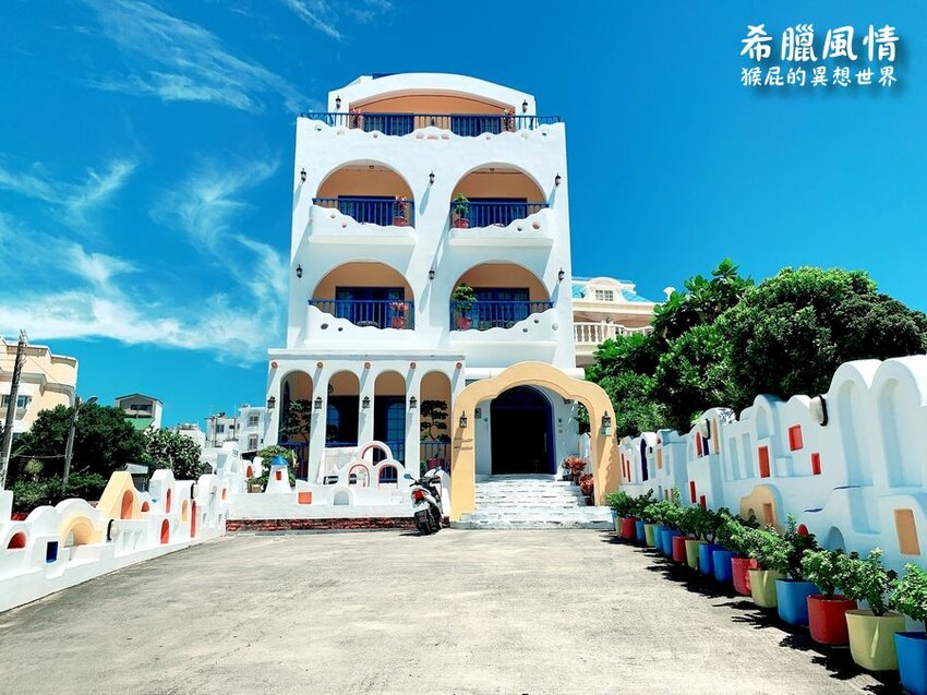 全台最大屏東墾丁海生館!偶像劇必拍景點!小白鯨超級可愛很會自拍,工讀生出來歐!