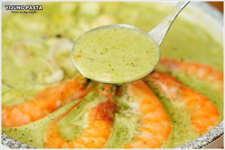 【桃園美食】義匠義式湯麵．義大利湯麵香濃美味，料多實在，澎湃大碗!