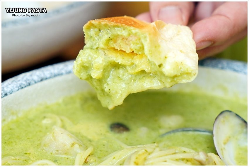 【桃園美食】義匠義式湯麵．義大利湯麵香濃美味，料多實在，澎湃大碗!