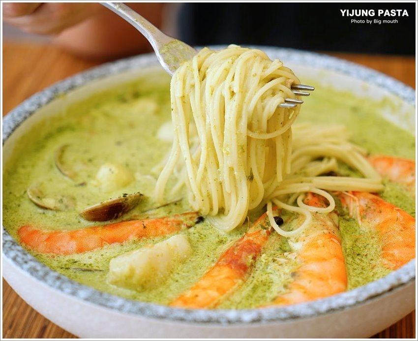 【桃園美食】義匠義式湯麵．義大利湯麵香濃美味，料多實在，澎湃大碗!