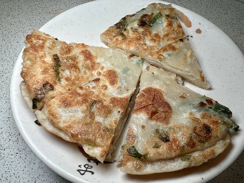 【台灣，嘉義市，東區】來吃一碗冠軍牛肉麵～半畝田北方麵食館。（嘉義美食/嘉義東區美食）