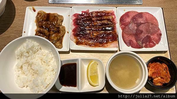 20210306_042333689_iOS (3)