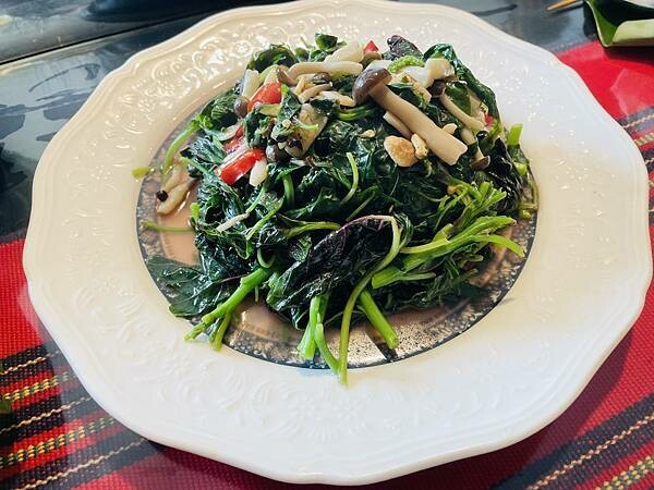 花蓮縣花蓮市||吃。花蓮|| 流流社風味餐 特色無菜單原住民料理