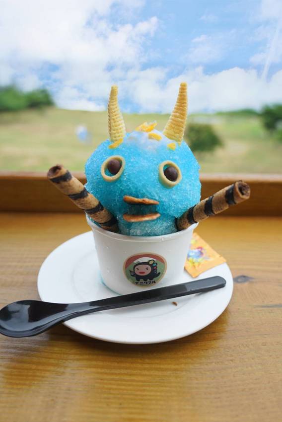 網美拍起來! 花蓮台11線最新看海咖啡廳 絕美海景 超可愛日式刨冰有夠好拍 浪花村 提供南洋料理、手沖咖啡