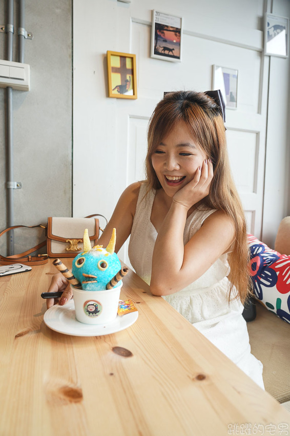 網美拍起來! 花蓮台11線最新看海咖啡廳 絕美海景 超可愛日式刨冰有夠好拍 浪花村 提供南洋料理、手沖咖啡