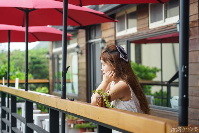 網美拍起來! 花蓮台11線最新看海咖啡廳 絕美海景 超可愛日式刨冰有夠好拍 浪花村 提供南洋料理、手沖咖啡