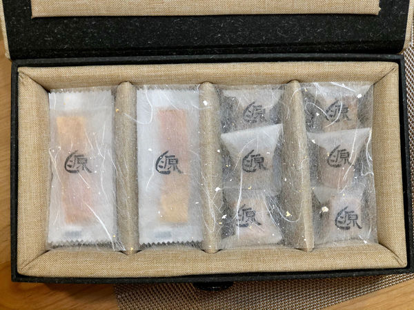 宅配美食 源之家米其林三星100%天然的芒果軟糖，讓人愛不釋手的經典雙享禮盒