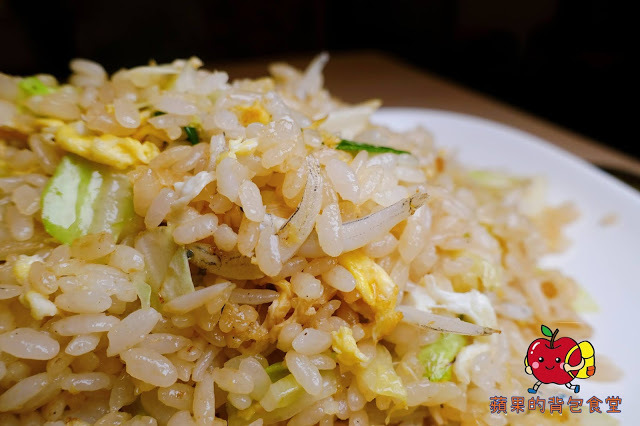 [食記] 新竹東區 - 皇鳴 炒飯王國 炒功厲害充滿鍋香 料多味美份量足 咖哩炒麵香牛肉嫩 蛤蜊薑絲鮮甜對味 新竹美食