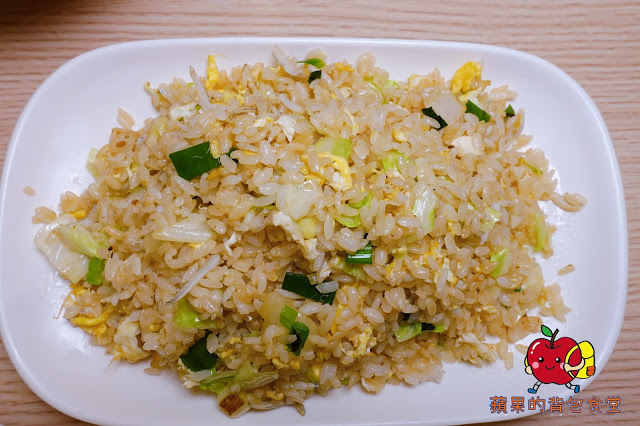 [食記] 新竹東區 - 皇鳴 炒飯王國 炒功厲害充滿鍋香 料多味美份量足 咖哩炒麵香牛肉嫩 蛤蜊薑絲鮮甜對味 新竹美食