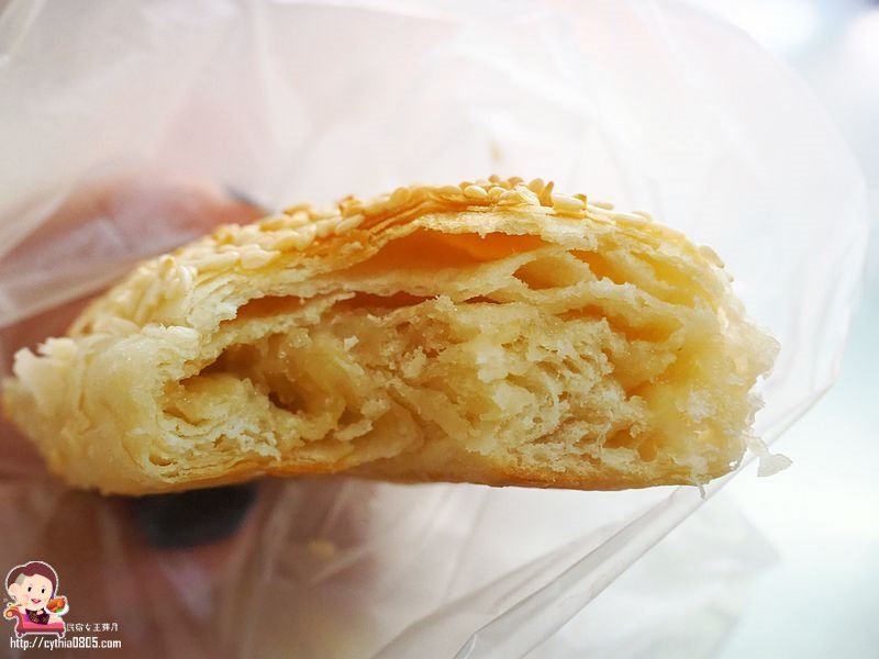 桃園中壢美食-老民生豆漿燒餅油條店-65年江蘇燒餅老字號,超大招牌餅只要15元 @民宿女王芽月-美食.旅遊.全台趴趴走