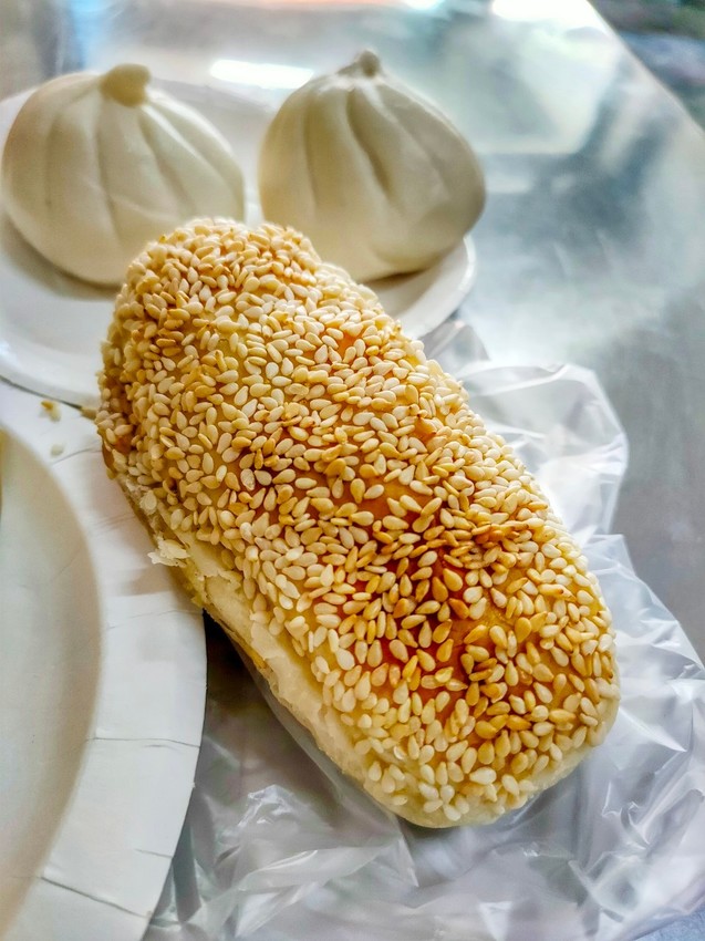 桃園中壢美食-老民生豆漿燒餅油條店-65年江蘇燒餅老字號,超大招牌餅只要15元 @民宿女王芽月-美食.旅遊.全台趴趴走