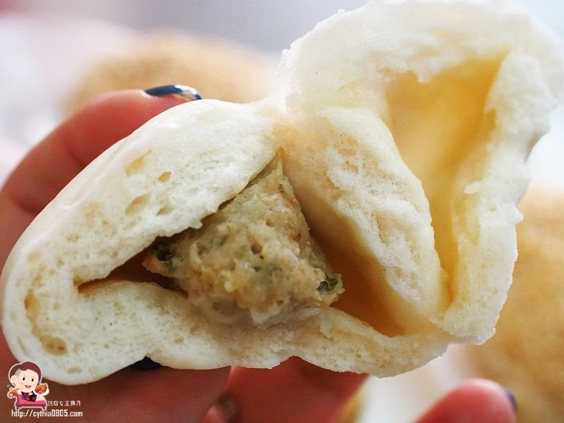 桃園中壢美食-老民生豆漿燒餅油條店-65年江蘇燒餅老字號,超大招牌餅只要15元 @民宿女王芽月-美食.旅遊.全台趴趴走