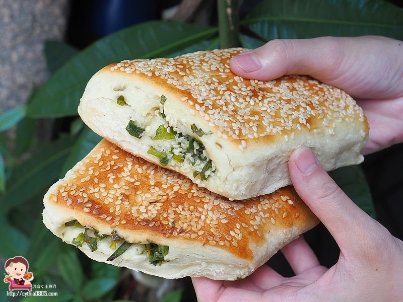 桃園中壢美食-老民生豆漿燒餅油條店-65年江蘇燒餅老字號,超大招牌餅只要15元 @民宿女王芽月-美食.旅遊.全台趴趴走