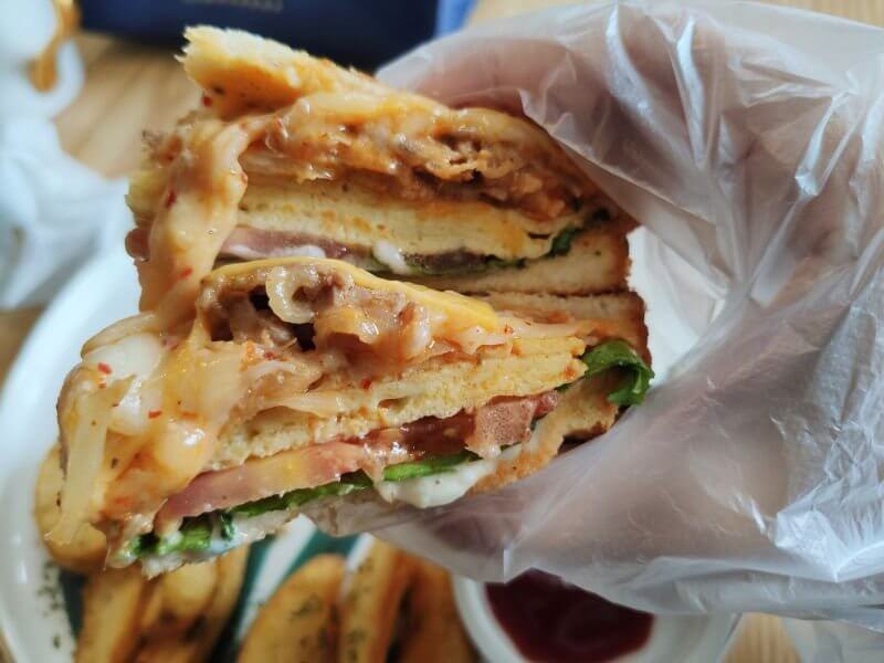 旺德福樂 泡菜牛五花三明治