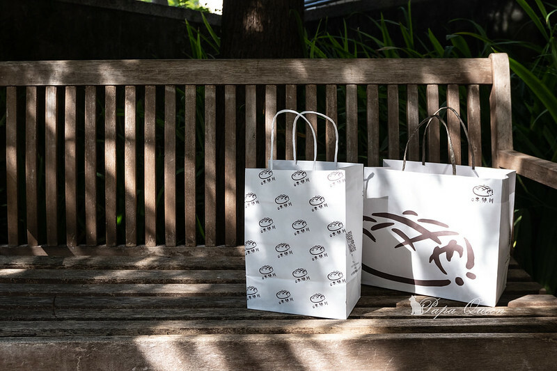 台中西區 ｜麵包 柳川屋麵包店~柳川 や 超大菠蘿麵包  台款麵包系日式質感