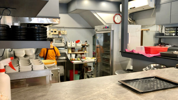 【台中東區】玉軒居茶水棧20年老店全新裝潢，在地人推薦的簡餐廳，東西好吃價格實惠