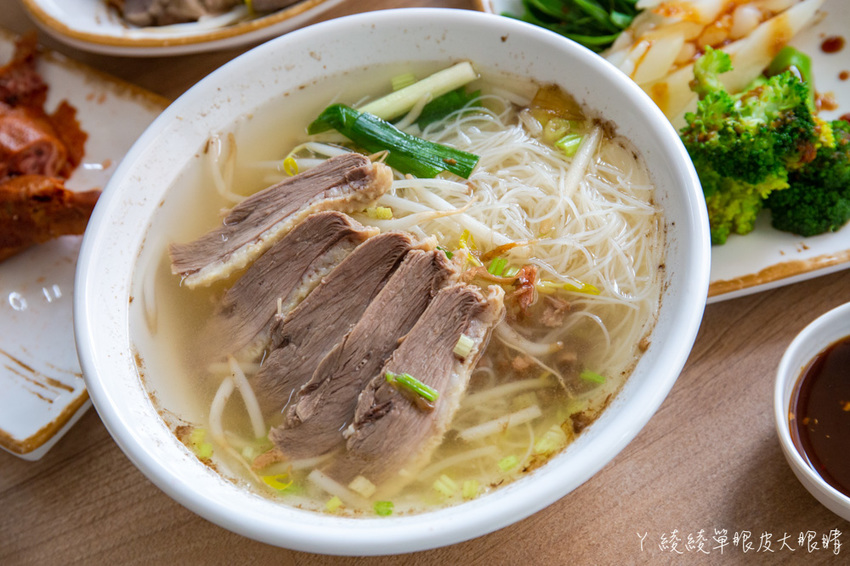 新竹鵝肉推薦饗鵝鵝肉料理!上桌直接秒殺,老饕必點鮮嫩多汁的鵝肉切盤!吃過粉紅夢幻鵝蛋嗎