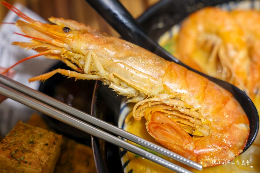 新北市三重區新北超人氣鍋燒麵新推出，炙燒叉燒肉量豐富滿足，深夜食堂宵夜選擇推薦！