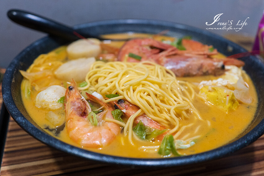 口味超讚的鍋燒專賣店，週年慶活動開跑！滿額送小菜、豬肉片加點增量60%，牛奶系列加購飲料只要一枚10元銅板 @Irene's 食旅．時旅