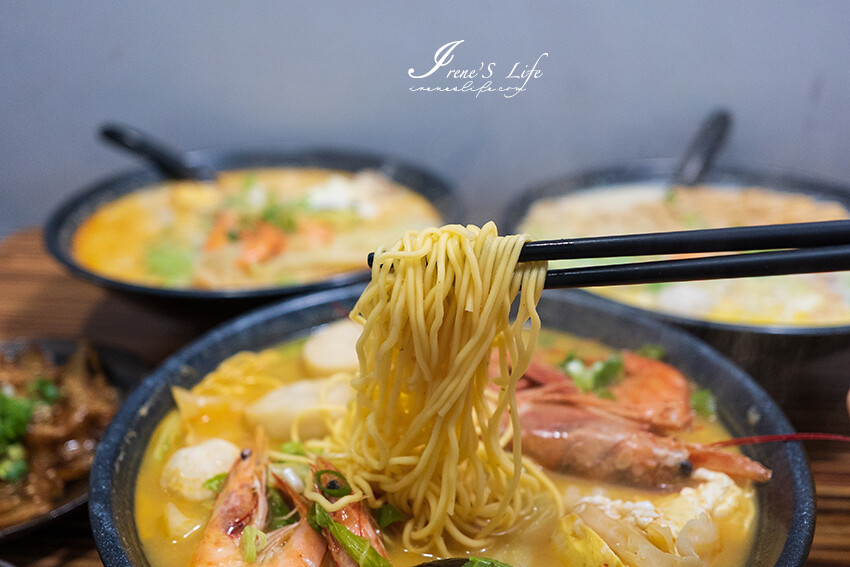 口味超讚的鍋燒專賣店，週年慶活動開跑！滿額送小菜、豬肉片加點增量60%，牛奶系列加購飲料只要一枚10元銅板 @Irene's 食旅．時旅