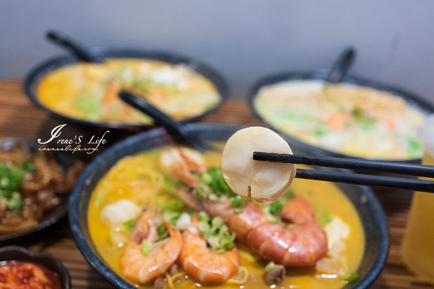 口味超讚的鍋燒專賣店，週年慶活動開跑！滿額送小菜、豬肉片加點增量60%，牛奶系列加購飲料只要一枚10元銅板 @Irene's 食旅．時旅