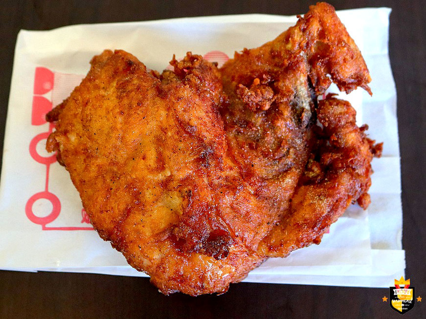 台南豆乳雞／無店名無招牌／只賣三樣飄香20多年／每日限量晚來吃不到／下午才營業只賣2.5小時／剛擺攤就有客人上門／在地人從小吃到大／連Google地圖都找不到