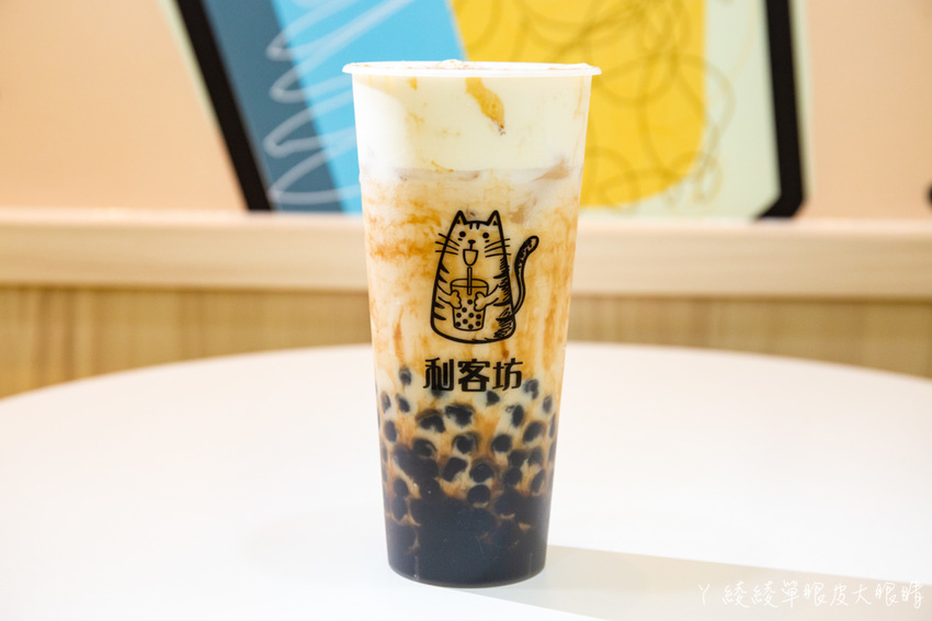 從日本紅回台灣的人氣芝士奶蓋在新竹，利客坊芝士奶蓋專門店！可愛喵星人打造的手搖飲料店