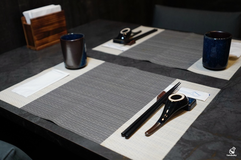 基隆市信義區賞鮨手作料理店 1580元套餐享受龍蝦、和牛、海膽等13道料理,基隆高CP值日本料理聚餐首選!