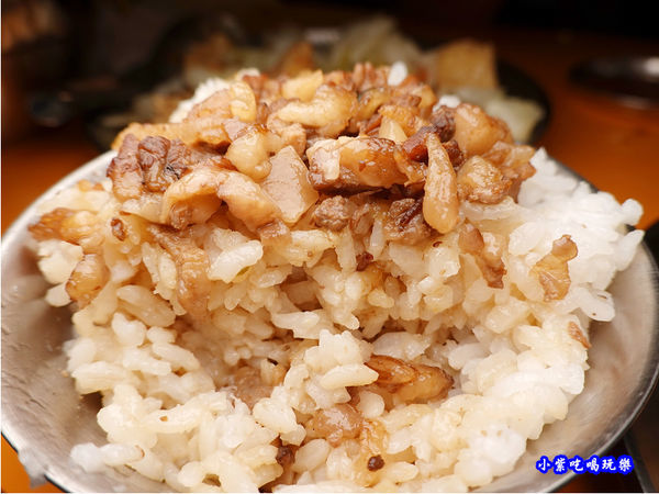 金林三兄弟魯肉飯-饒河街夜市美食 (2).jpg