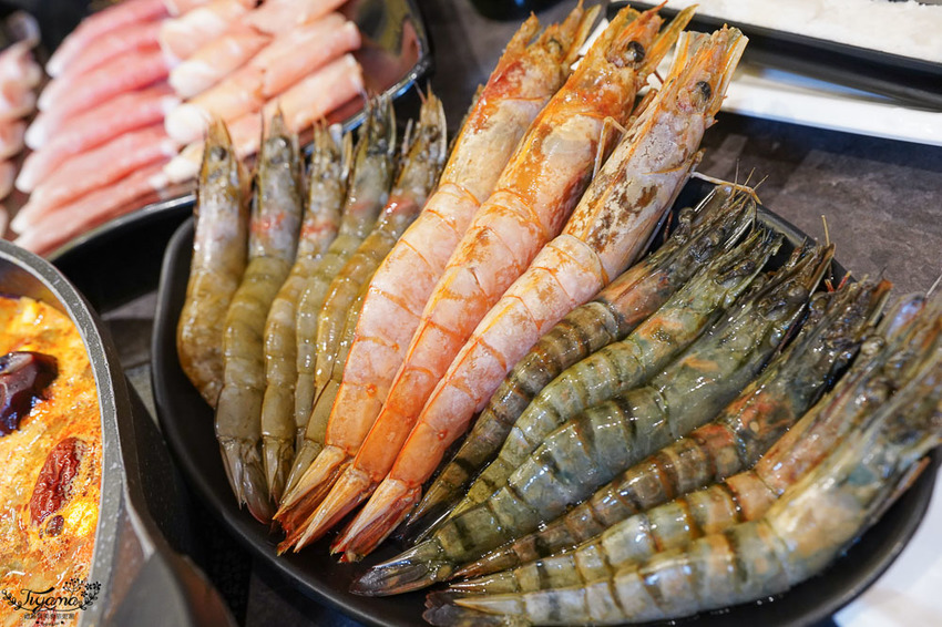 澎湖吃到飽餐廳就是狂!!新巴適經典麻辣鍋,高級肉品、眾多海鮮任你選,單點式火鍋吃到飽! @緹雅瑪 美食旅遊趣 澎湖吃到飽餐廳就是狂!!新巴適經典麻辣鍋,高級肉品、眾多海鮮任你選,單點式火鍋吃到飽! @緹雅瑪 美食旅遊趣