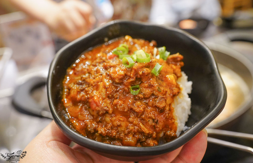 澎湖吃到飽餐廳就是狂!!新巴適經典麻辣鍋,高級肉品、眾多海鮮任你選,單點式火鍋吃到飽! @緹雅瑪 美食旅遊趣 澎湖吃到飽餐廳就是狂!!新巴適經典麻辣鍋,高級肉品、眾多海鮮任你選,單點式火鍋吃到飽! @緹雅瑪 美食旅遊趣