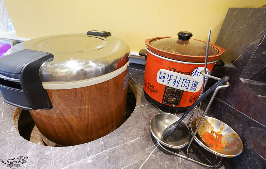 澎湖吃到飽餐廳就是狂!!新巴適經典麻辣鍋,高級肉品、眾多海鮮任你選,單點式火鍋吃到飽! @緹雅瑪 美食旅遊趣 澎湖吃到飽餐廳就是狂!!新巴適經典麻辣鍋,高級肉品、眾多海鮮任你選,單點式火鍋吃到飽! @緹雅瑪 美食旅遊趣