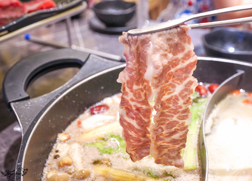 澎湖吃到飽餐廳就是狂!!新巴適經典麻辣鍋,高級肉品、眾多海鮮任你選,單點式火鍋吃到飽! @緹雅瑪 美食旅遊趣 澎湖吃到飽餐廳就是狂!!新巴適經典麻辣鍋,高級肉品、眾多海鮮任你選,單點式火鍋吃到飽! @緹雅瑪 美食旅遊趣