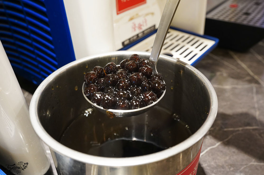 澎湖吃到飽餐廳就是狂!!新巴適經典麻辣鍋,高級肉品、眾多海鮮任你選,單點式火鍋吃到飽! @緹雅瑪 美食旅遊趣 澎湖吃到飽餐廳就是狂!!新巴適經典麻辣鍋,高級肉品、眾多海鮮任你選,單點式火鍋吃到飽! @緹雅瑪 美食旅遊趣