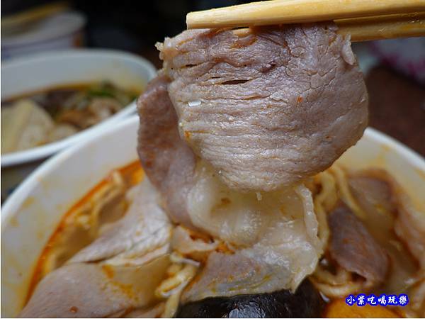 豬仔片片去-3鼎紅祖傳麻辣鴨血臭豆腐 (1).jpg