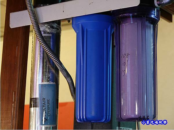 台中東區-3鼎紅祖傳麻辣鴨血臭豆腐 (5).jpg