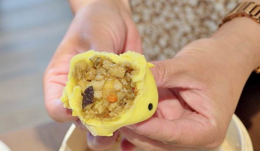 解憂雜貨食堂｜在和洋古董文物間享用新台菜飲茶，單點78元起，套餐免服務費還送茶飲無限暢飲，台中三井裡的昭和年代老時光 - 蘋果話日常