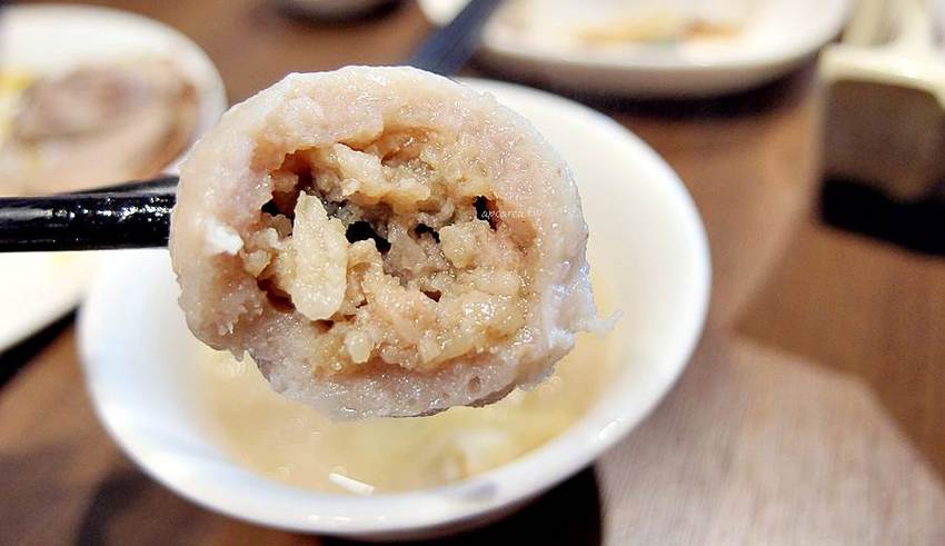 解憂雜貨食堂｜在和洋古董文物間享用新台菜飲茶，單點78元起，套餐免服務費還送茶飲無限暢飲，台中三井裡的昭和年代老時光 - 蘋果話日常