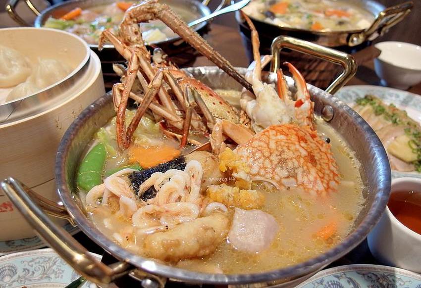 解憂雜貨食堂｜在和洋古董文物間享用新台菜飲茶，單點78元起，套餐免服務費還送茶飲無限暢飲，台中三井裡的昭和年代老時光 - 蘋果話日常