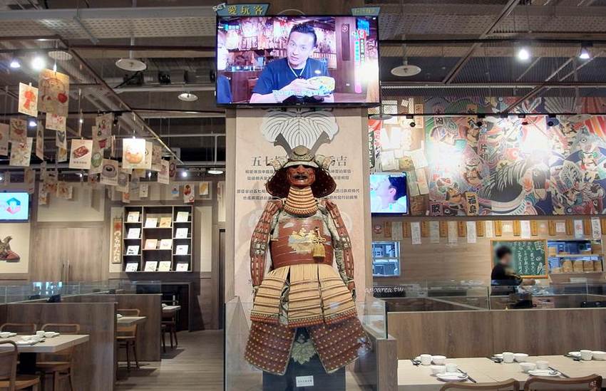 解憂雜貨食堂｜在和洋古董文物間享用新台菜飲茶，單點78元起，套餐免服務費還送茶飲無限暢飲，台中三井裡的昭和年代老時光 - 蘋果話日常