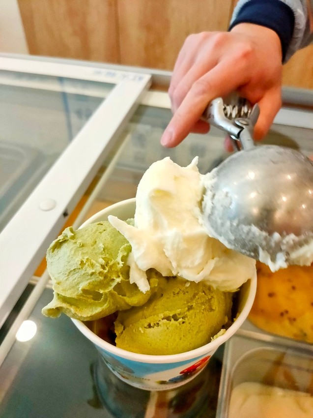 桃園平鎮美食-吉旺綿綿冰-很佛系營業的綿綿冰，6球45元到底是要賺什麼 @民宿女王芽月-美食.旅遊.全台趴趴走