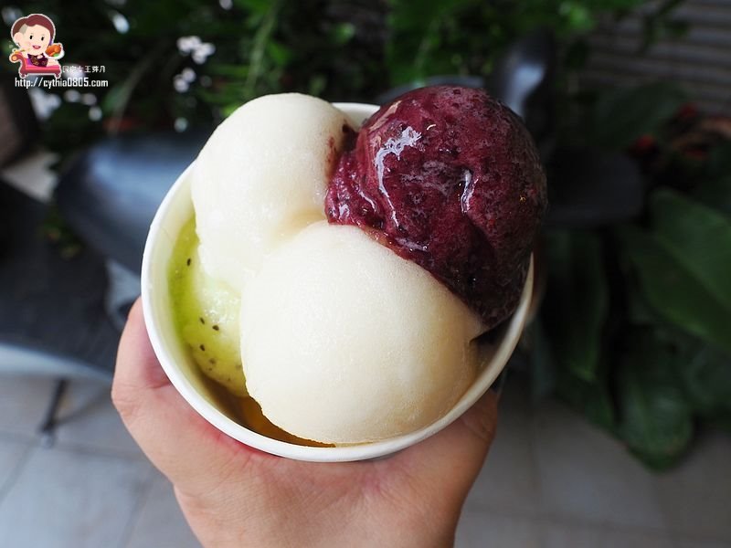 桃園平鎮美食-吉旺綿綿冰-很佛系營業的綿綿冰，6球45元到底是要賺什麼 @民宿女王芽月-美食.旅遊.全台趴趴走