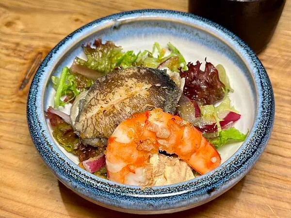 信義區隱藏版「曹料理」無菜單日料！海膽、龍蝦、和牛一次滿足。