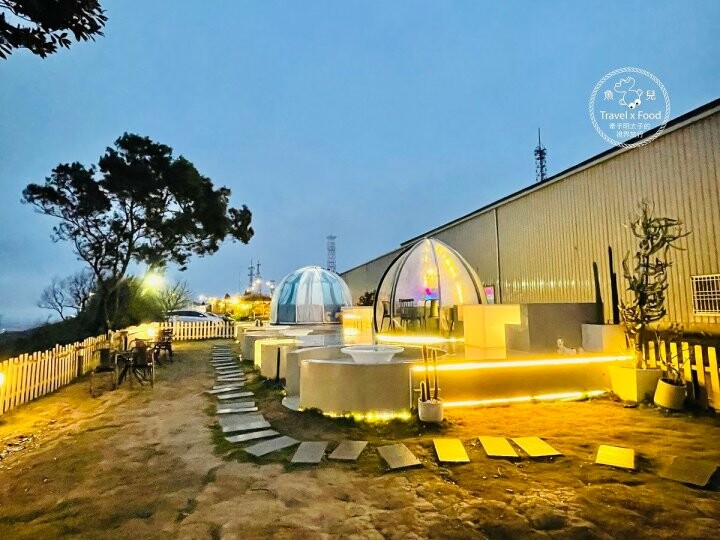 龍潭貓禾咖啡|乳姑山上的百萬夜景,有貓陪伴的不限時景觀餐廳 - 魚兒 x 牽手明太子的「視」界旅行