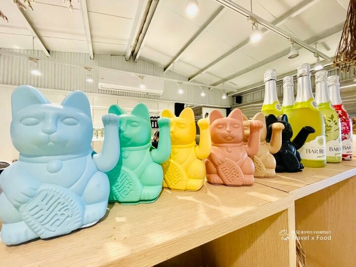 龍潭貓禾咖啡|乳姑山上的百萬夜景,有貓陪伴的不限時景觀餐廳 - 魚兒 x 牽手明太子的「視」界旅行