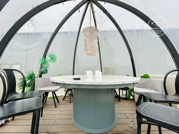 龍潭貓禾咖啡|乳姑山上的百萬夜景,有貓陪伴的不限時景觀餐廳 - 魚兒 x 牽手明太子的「視」界旅行