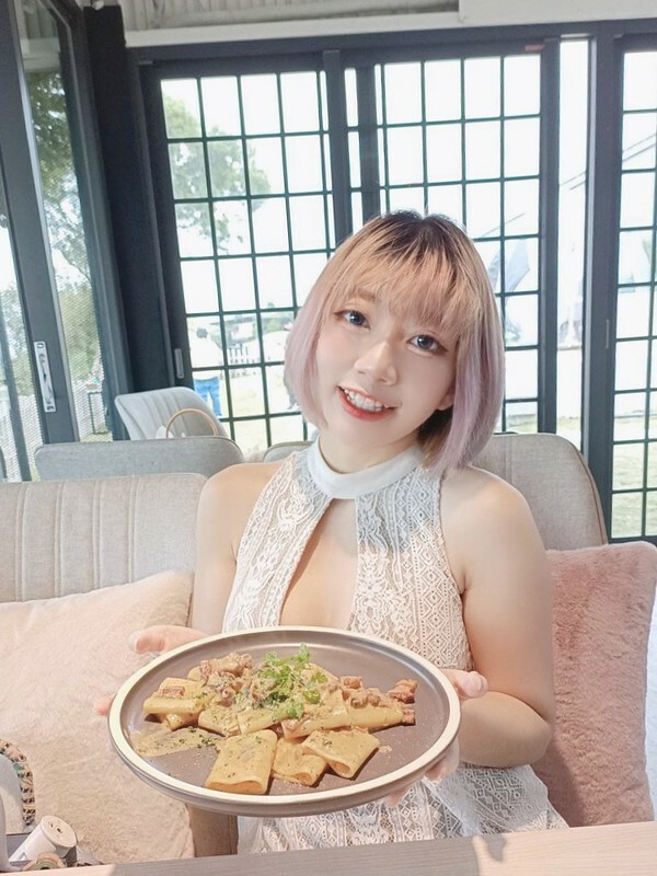 網美必去桃園景觀餐廳推薦 貓禾咖啡廳/親子咖啡廳/寵物友善空間 有療癒貓咪跟好拍照的空間!! 還有超好吃的美食!! 真的是私藏名單拉~~