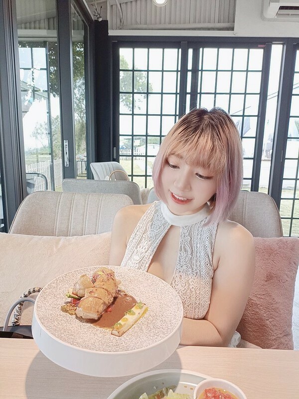 網美必去桃園景觀餐廳推薦 貓禾咖啡廳/親子咖啡廳/寵物友善空間 有療癒貓咪跟好拍照的空間!! 還有超好吃的美食!! 真的是私藏名單拉~~